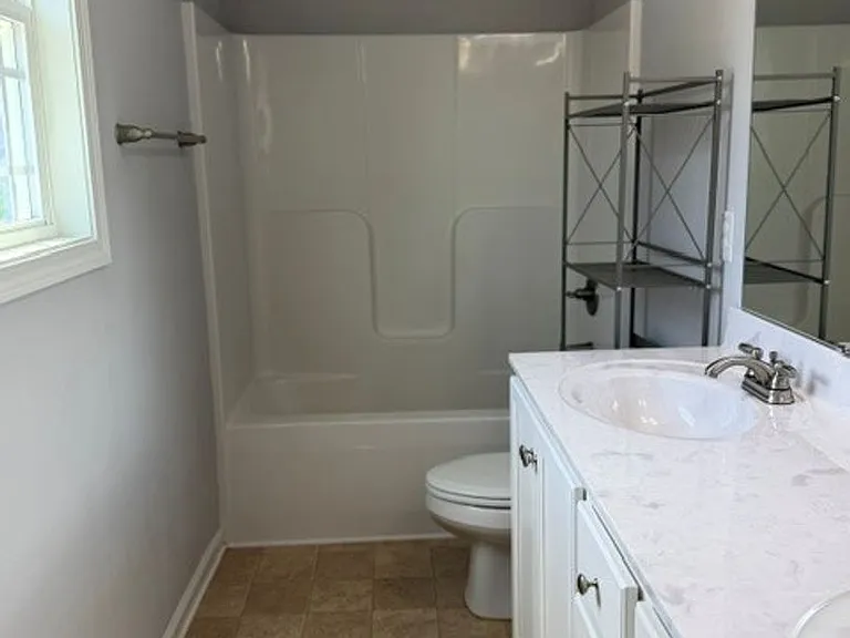 108 Emmitt And Angies Dr — Photo 18