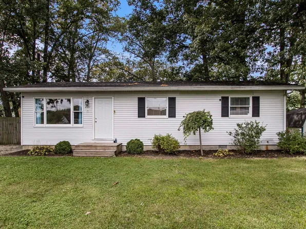 201 N Oak St, Osceola, IN 46561