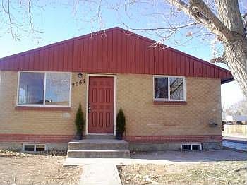 All brick ranch w/fully finished basement!