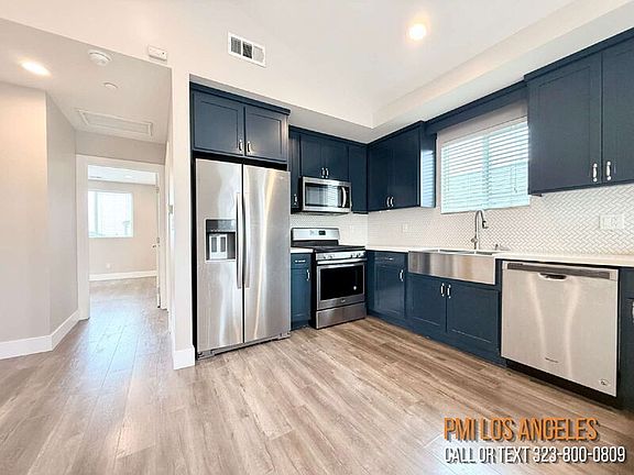 5th image of 3650 Percy St