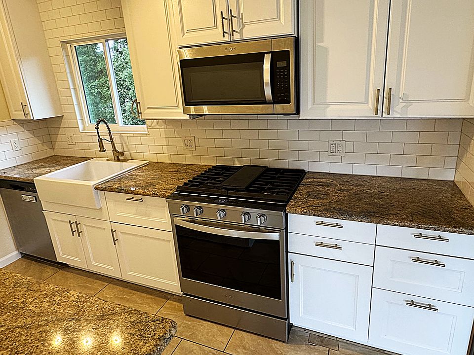 1st image of 2319 Jefferson Ave #B