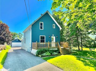 35 Amelia St, Springwater, ON L0L1P0