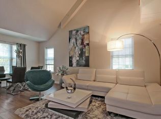 2 Matt Fenton Dr, Little Ferry, NJ 07643