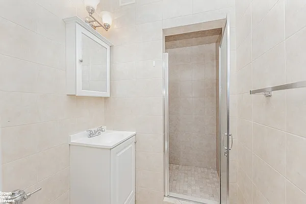 Rented by Brown Harris Stevens | media 7