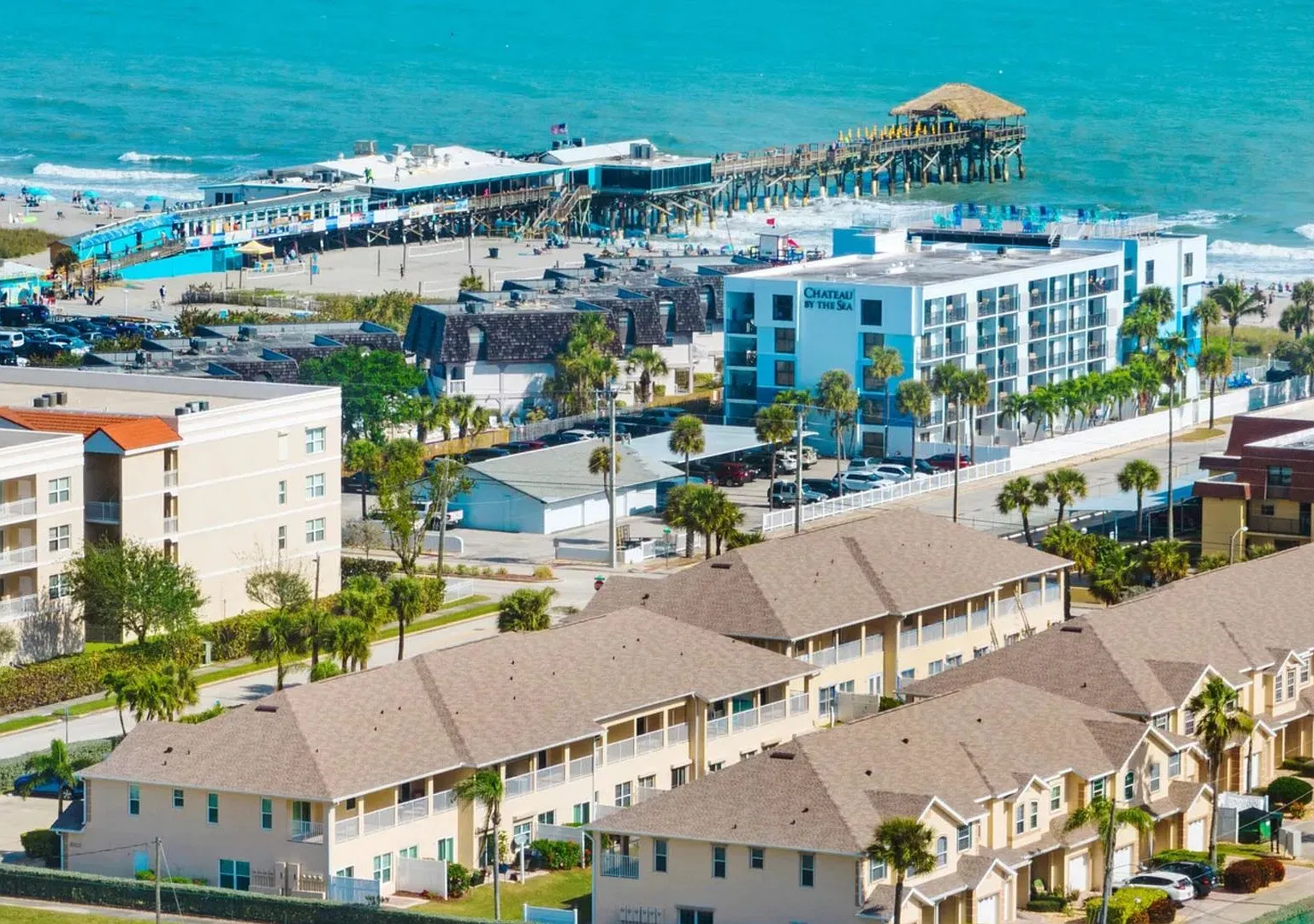 Turnkey Townhome Just Steps from Cocoa Beach Pier, Restaurants and Shopping — Photo 4