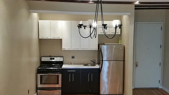 Rented by Nooklyn NYC LLC | media 8