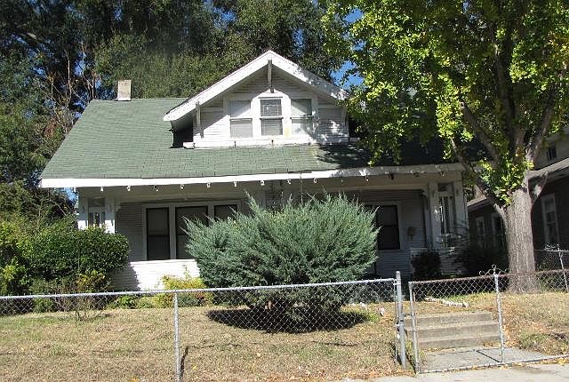 1st image of 1596 Foster Ave