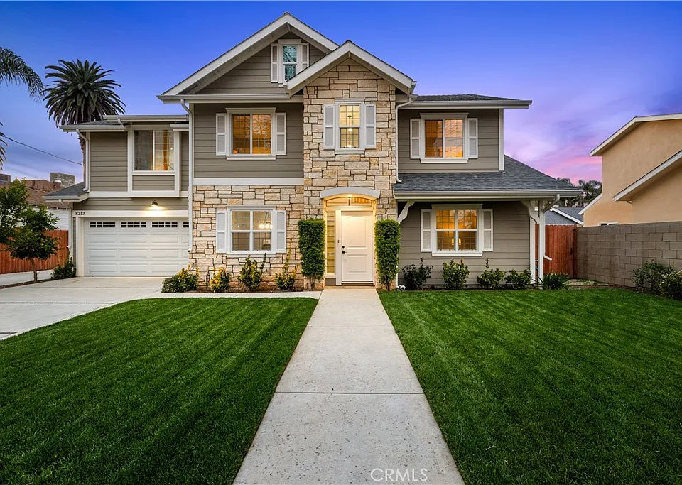 8213 Quartz Ave