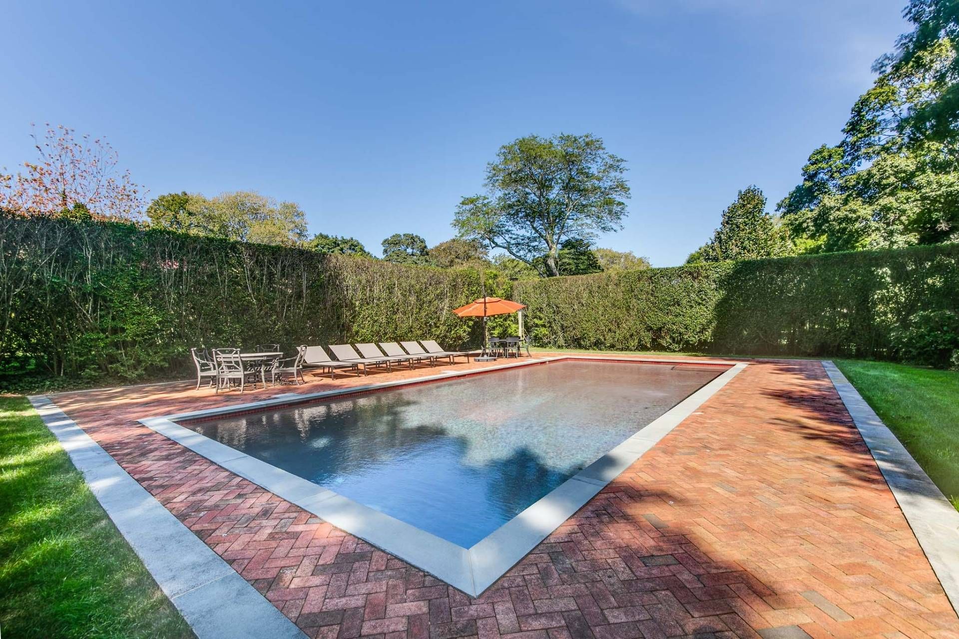 19 Pudding Hill Ln, East Hampton, NY 11937 Out East