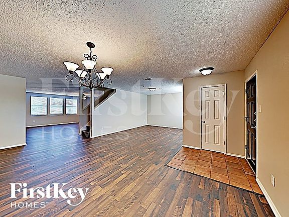 2nd image of 1424 Anna Lea Ln