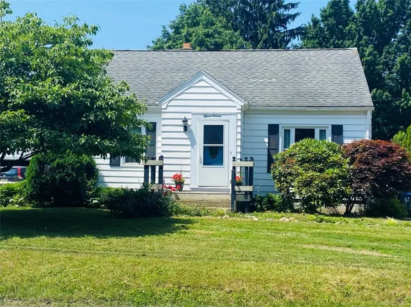 1516 Wilkins Rd, Erie, PA 16505