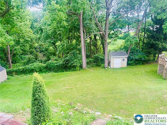 2nd image of 907 Lenape Cir