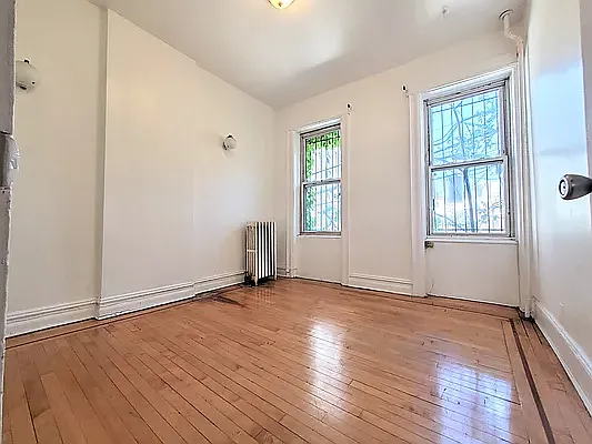 Rented by Friedman Mayer, LREB | media 14