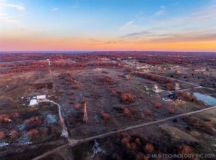 5 Hobbs Creek Trl, Collinsville, OK 74021