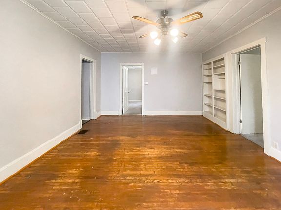 4th image of 815 W University Ave #815