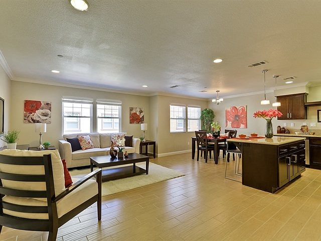 1st image of 409 San Clemente Ter