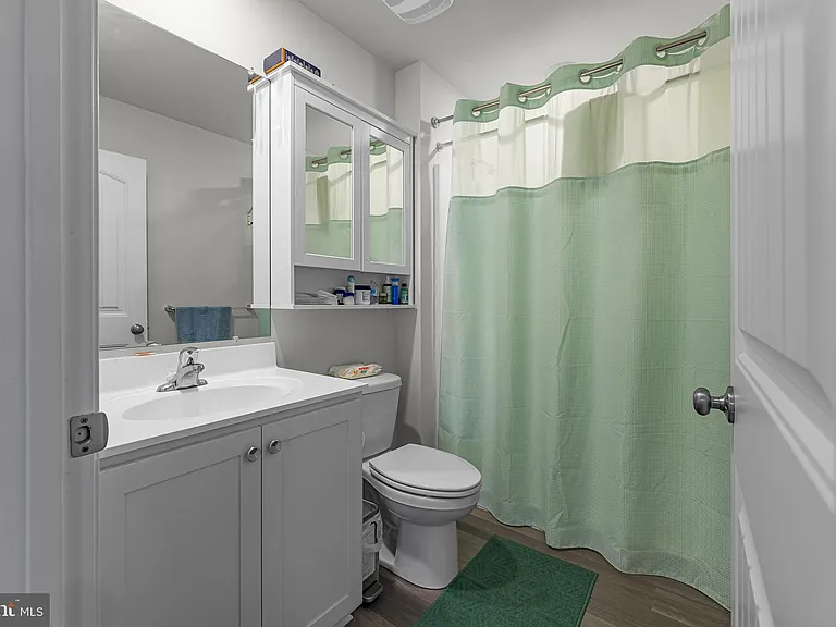 459 Currant Cir — Photo 32