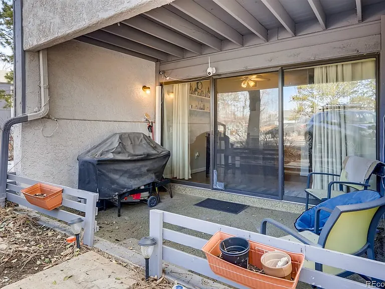6420 S Dayton St #J2 — Photo 10