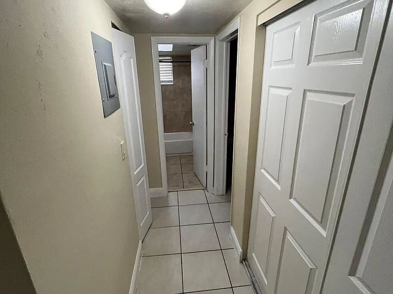 1370 NE 119th St #137008 — Photo 20