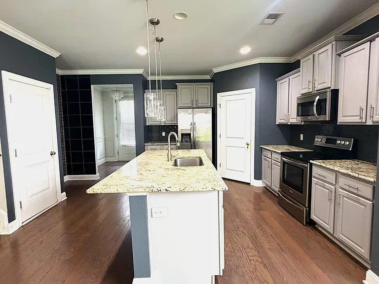 3950 Sage Dr — Photo 9