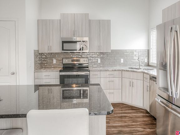 3rd image of 1006 Jacqueline Dr