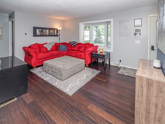 8855 Cory Dr-102