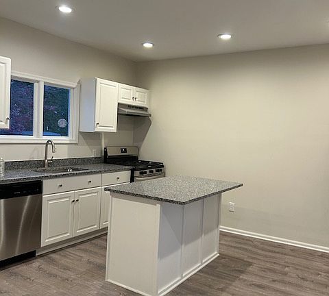 Kitchen Granite Countertops Stainless Steel Appliances