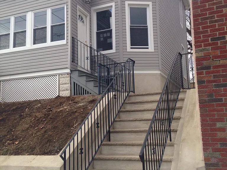 Forest St — Photo 3