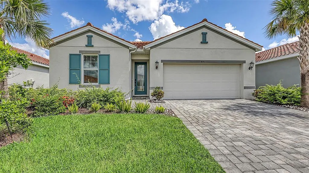 3 bed, 2.0 bath, 1466 sqft, $2,950 — Photo 1