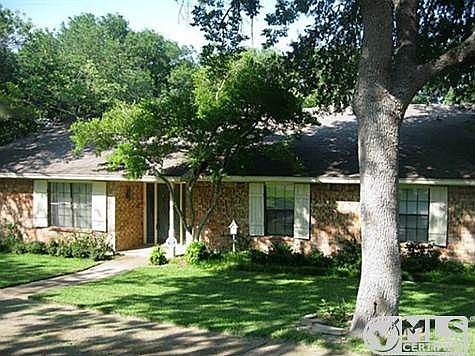 1st image of 393 Creekwood Dr