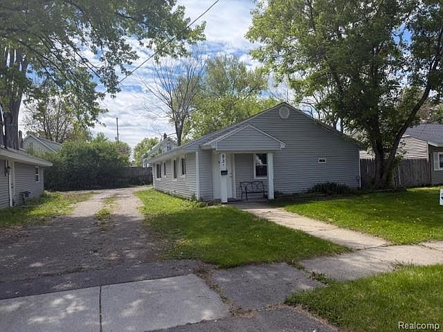 1st image of 935 Ingleside Ave