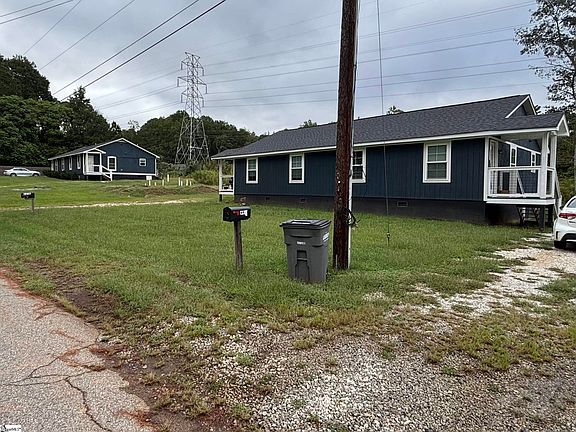 3rd image of 125 Overbrook Dr
