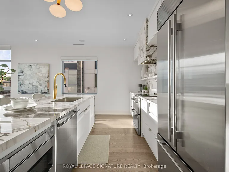 3736 Mangusta Ct — Photo 11