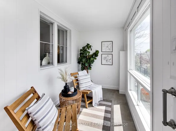 145 Hillingdon Ave, Toronto, ON M4C 3J1