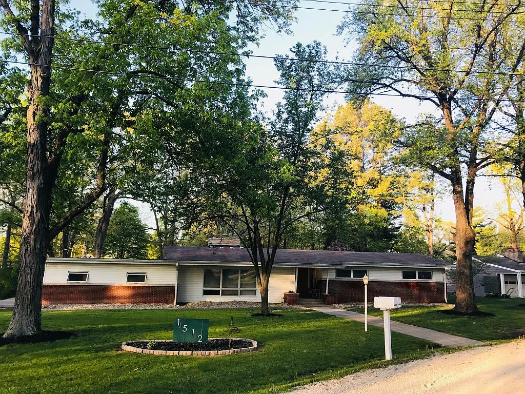 1512 Hickory Hill Dr photo 1