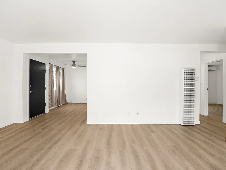 2241 1/2 Riverdale Ave #1 — Photo 7