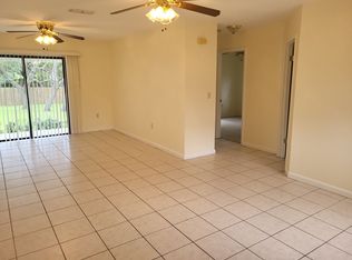 5715 W Keating Ct, Homosassa, FL 34448