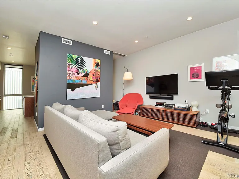 2026 W 33rd Ave #1 — Photo 3