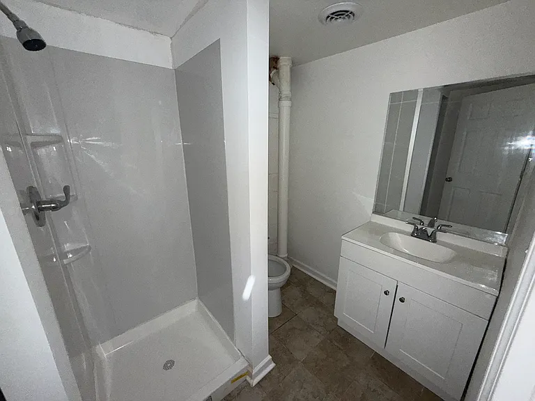 22727 Rein Ave — Photo 5