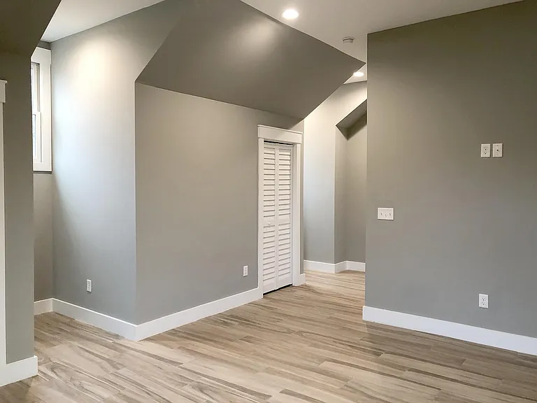1415 Abercorn St — Photo 15