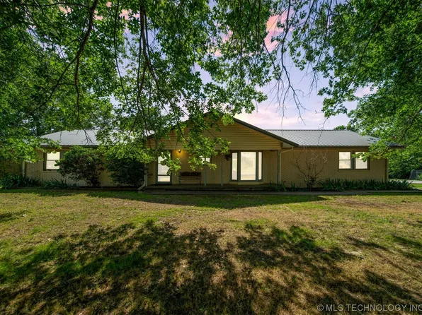 1059 N 427th Rd, Pryor, OK 74361