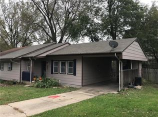 410 Corral Dr, Belton, MO 64012