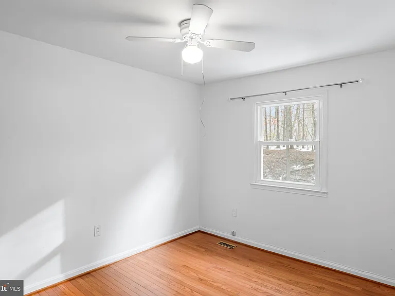 2053 Mayflower Dr — Photo 25