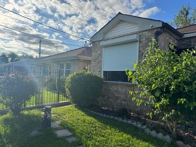 1713 Pleasure St, New Orleans, LA, 70122