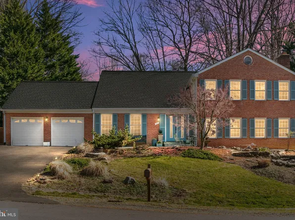 3317 Cranbrook Ct, Oakton, VA 22124