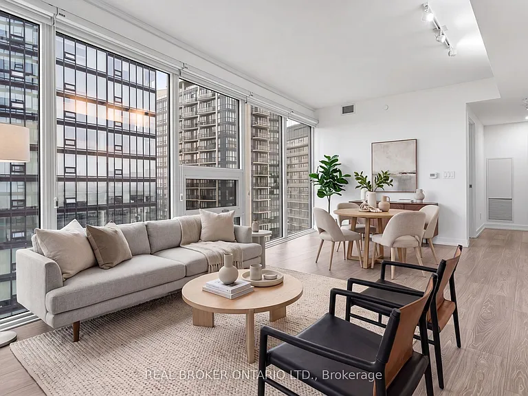 19 Western Battery Rd #2206 — Photo 8