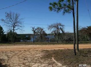 3525 Lakeside Dr, Chipley, FL 32428