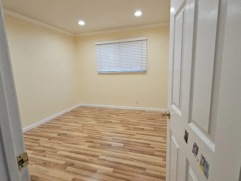 7855 Gardella Dr — Photo 9