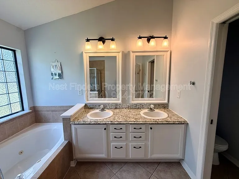 13658 Kayak Ct — Photo 20