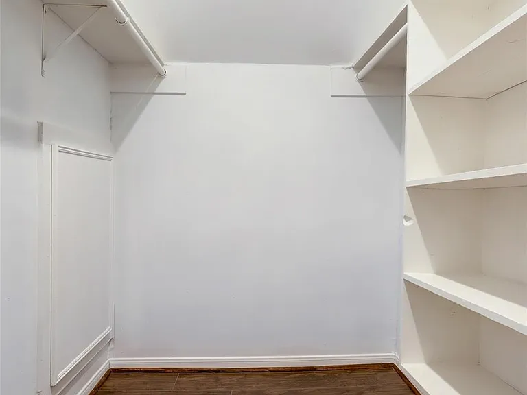 12346 Huntington Venture Dr — Photo 18